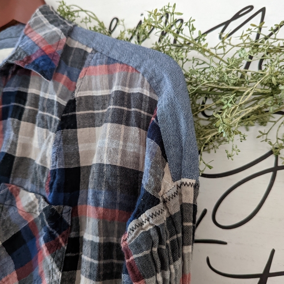 We The Free Plaid Chambray Button Down Shirt XS - Picture 4 of 8